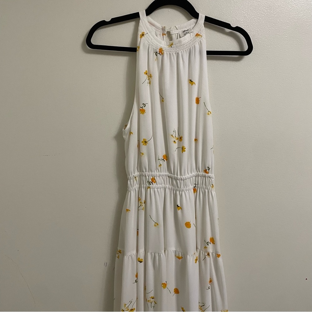 Floral Sleeveless White Dress - Picture 3 of 12